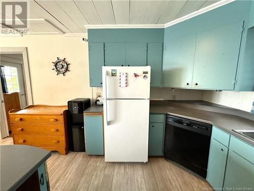 27 Smythe Lane, Oak Bay, NB - Indoor Photo Showing Kitchen