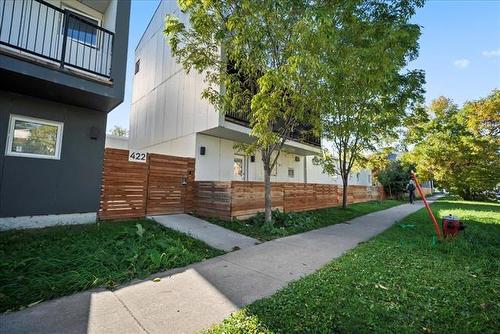 9-422 Ross Ave, Winnipeg, MB 