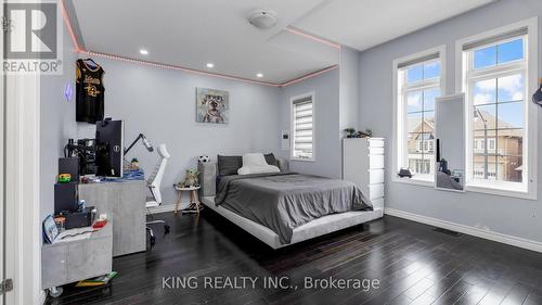 9 Monkton Circle, Brampton, ON - Indoor Photo Showing Bedroom