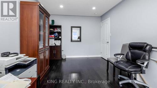 9 Monkton Circle, Brampton, ON - Indoor Photo Showing Other Room