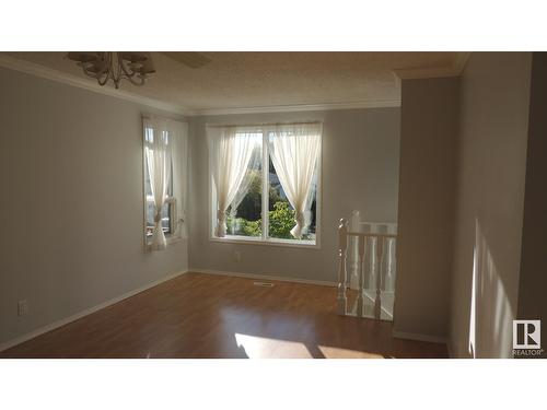 11839 54 St Nw, Edmonton, AB - Indoor Photo Showing Other Room