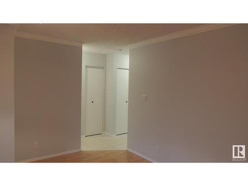 11839 54 St Nw, Edmonton, AB - Indoor Photo Showing Other Room