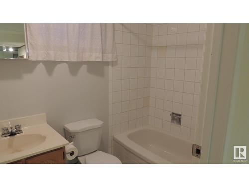 11839 54 St Nw, Edmonton, AB - Indoor Photo Showing Bathroom