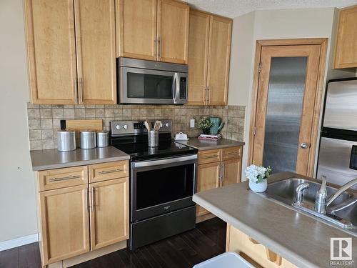 3730 12 St Nw, Edmonton, AB - Indoor Photo Showing Kitchen