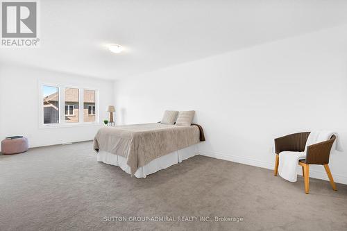 22 Autumn Drive, Wasaga Beach, ON - Indoor Photo Showing Bedroom