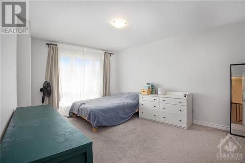 811 Clapham Terrace, Ottawa, ON - Indoor Photo Showing Bedroom