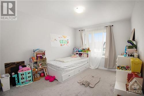 811 Clapham Terrace, Ottawa, ON - Indoor Photo Showing Bedroom