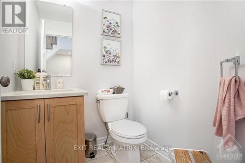 811 Clapham Terrace, Ottawa, ON - Indoor Photo Showing Bathroom