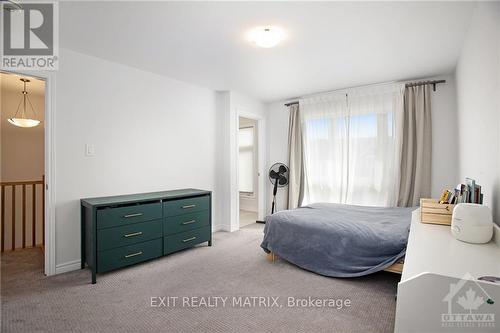 811 Clapham Terrace, Ottawa, ON - Indoor Photo Showing Bedroom