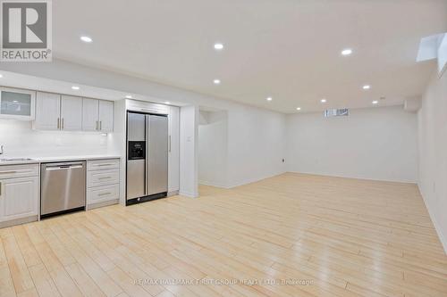 1230 Oakhill Avenue, Oshawa, ON - Indoor Photo Showing Kitchen With Stainless Steel Kitchen