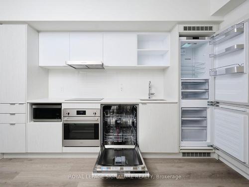 4315-55 Cooper St, Toronto, ON - Indoor Photo Showing Kitchen