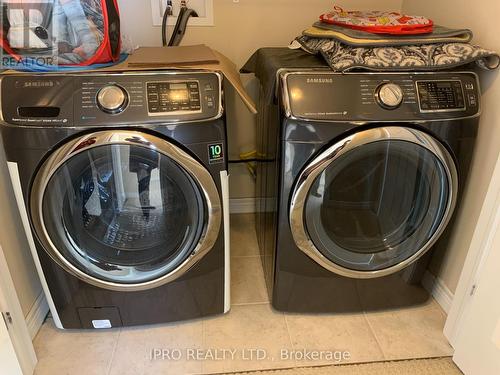 79 Oakes Crescent, Guelph, ON - Indoor Photo Showing Laundry Room