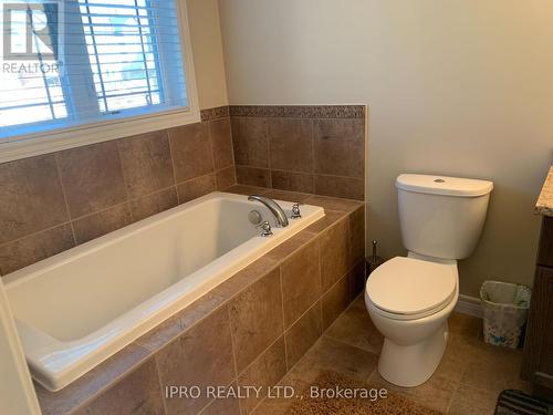 79 Oakes Crescent, Guelph, ON - Indoor Photo Showing Bathroom