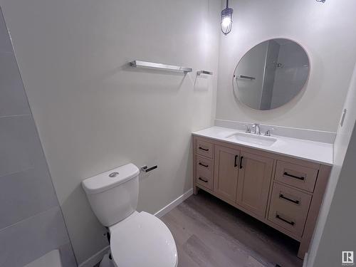 99 Wahstao Cr Nw, Edmonton, AB - Indoor Photo Showing Bathroom