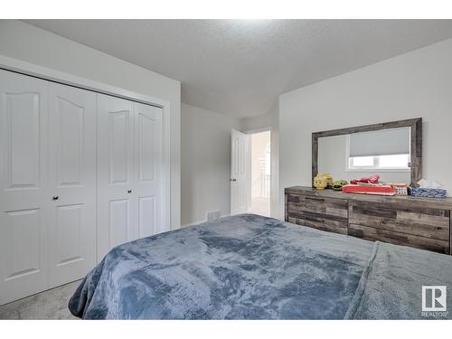 8616 159A Av Nw, Edmonton, AB - Indoor Photo Showing Bedroom