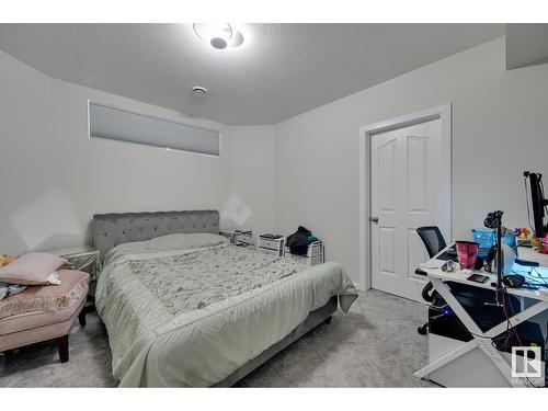 8616 159A Av Nw, Edmonton, AB - Indoor Photo Showing Bedroom