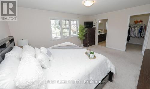 74 Aylesbury Drive, Brampton, ON - Indoor Photo Showing Bedroom