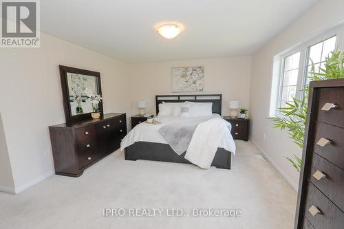 74 Aylesbury Drive, Brampton, ON - Indoor Photo Showing Bedroom