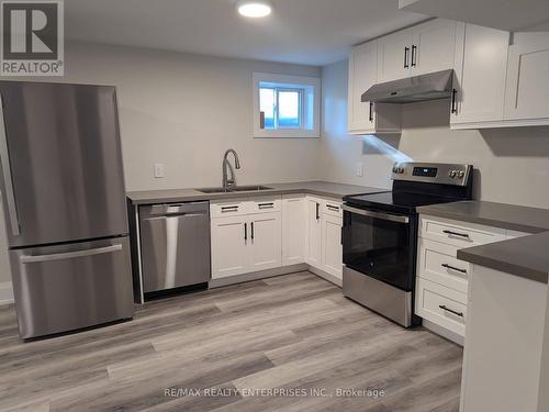 4167 Woodington Drive, Mississauga, ON - Indoor Photo Showing Kitchen With Stainless Steel Kitchen With Double Sink