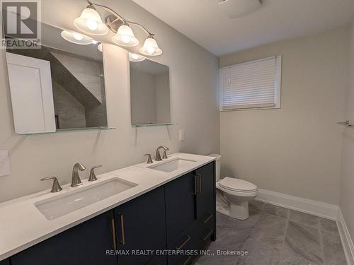 4167 Woodington Drive, Mississauga, ON - Indoor Photo Showing Bathroom