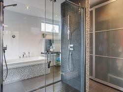 Ensuite bathroom - 