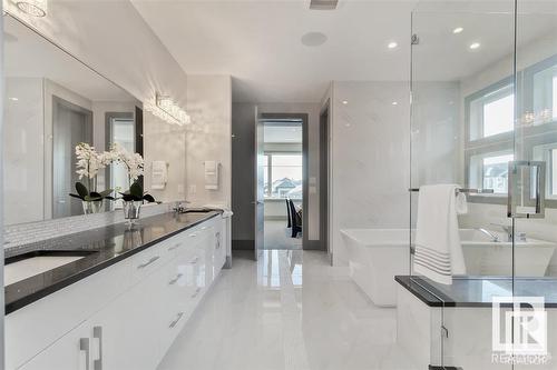 3510 Watson Sw, Edmonton, AB - Indoor Photo Showing Bathroom