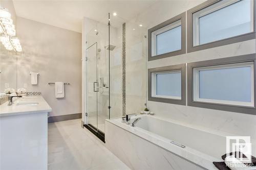 3510 Watson Sw, Edmonton, AB - Indoor Photo Showing Bathroom