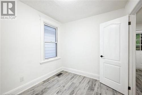 198 Province Street N, Hamilton, ON - Indoor Photo Showing Other Room