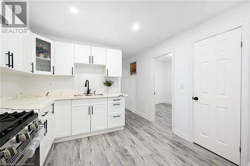 198 Province Street N, Hamilton, ON - Indoor Photo Showing Kitchen