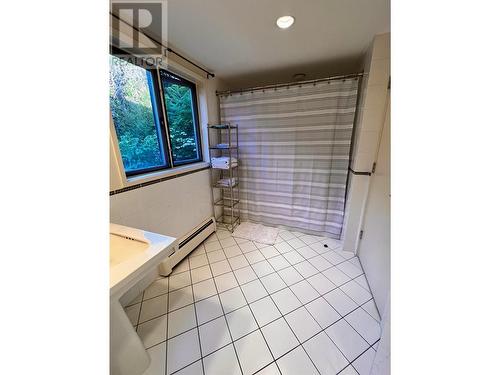 6110 Bonnie Bay Place, West Vancouver, BC - Indoor