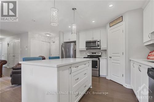 2 - 345 Tribeca Street, Ottawa, ON - Indoor Photo Showing Kitchen With Upgraded Kitchen