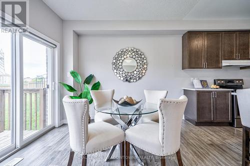 17 Pinot Crescent, Hamilton, ON - Indoor Photo Showing Dining Room