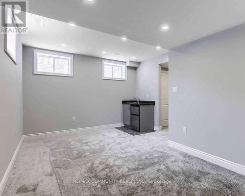 162 Walker Boulevard, New Tecumseth, ON - Indoor Photo Showing Other Room