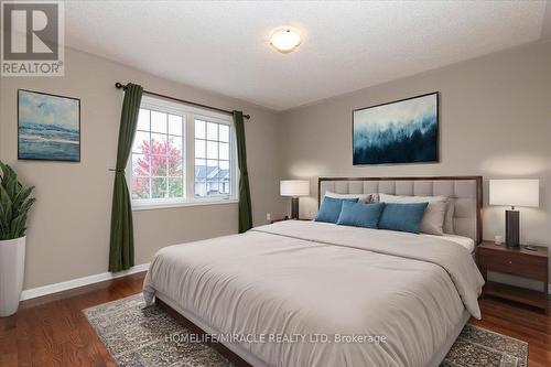 70 Steele Street, New Tecumseth, ON - Indoor Photo Showing Bedroom