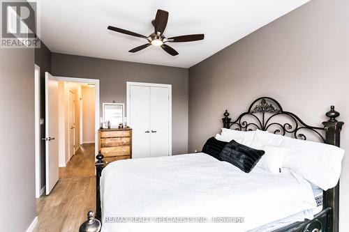 264 Vellwood Common, Oakville, ON - Indoor Photo Showing Bedroom