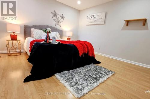 869 Scarborough Golf Club Road, Toronto, ON - Indoor Photo Showing Bedroom