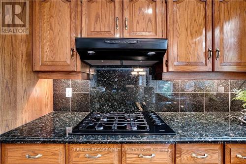 2313 Homer Drive, Burlington, ON - Indoor Photo Showing Kitchen