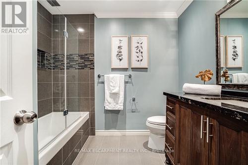 2313 Homer Drive, Burlington, ON - Indoor Photo Showing Bathroom