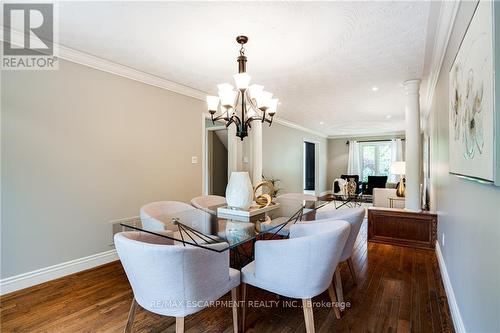 2313 Homer Drive, Burlington, ON - Indoor Photo Showing Dining Room