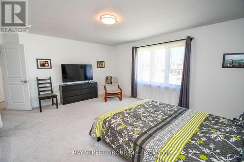 9 Copperhill Heights, Barrie, ON - Indoor Photo Showing Bedroom