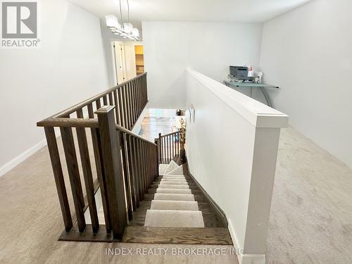 268 Crafter Crescent, Hamilton, ON - Indoor Photo Showing Other Room