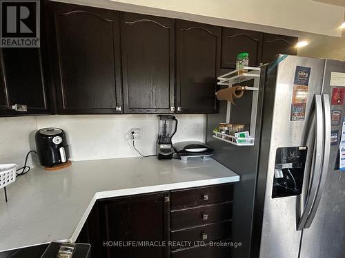 5 - 2579 Sixth Line, Oakville, ON - Indoor Photo Showing Kitchen