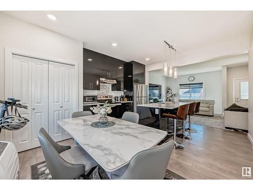 3248 Kulay Wy Sw, Edmonton, AB - Indoor Photo Showing Dining Room