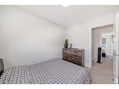 3248 Kulay Wy Sw, Edmonton, AB - Indoor Photo Showing Bedroom