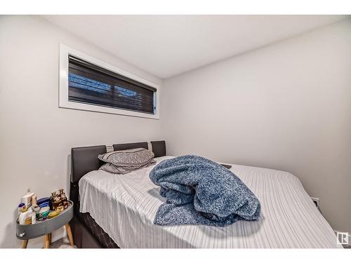 3248 Kulay Wy Sw, Edmonton, AB - Indoor Photo Showing Bedroom