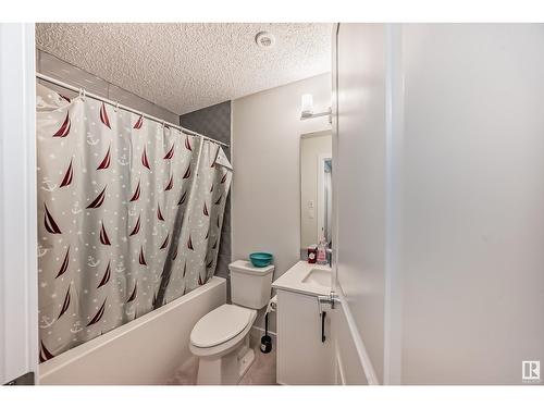 3248 Kulay Wy Sw, Edmonton, AB - Indoor Photo Showing Bathroom