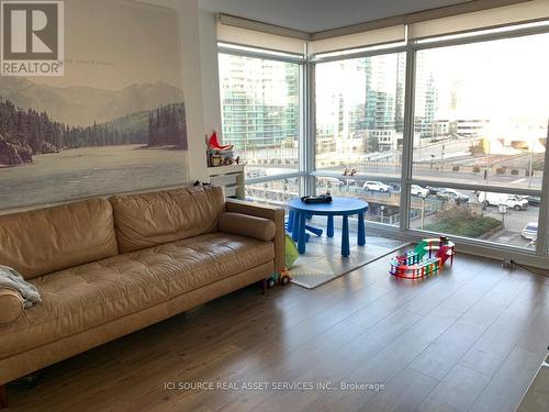 502 - 25 Telegram Mews, Toronto, ON - Indoor Photo Showing Living Room