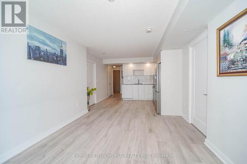 1306 - 225 Village Green Square, Toronto, ON - Indoor Photo Showing Other Room