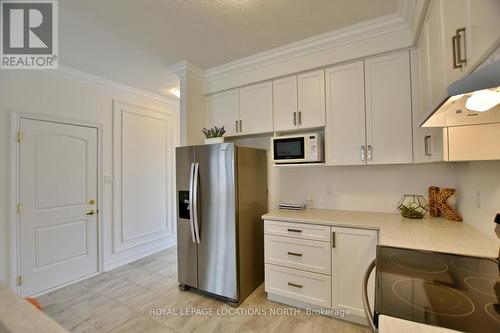 11 Spencer Street, Collingwood, ON - Indoor Photo Showing Kitchen