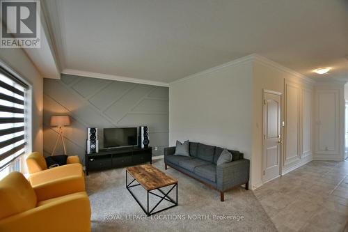 11 Spencer Street, Collingwood, ON - Indoor Photo Showing Living Room